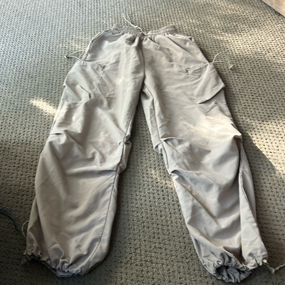 SHEIN khaki Parachute Pants